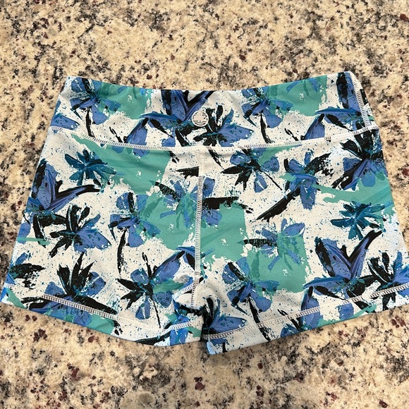 IAB mfg booty shorts - Picture 2 of 8